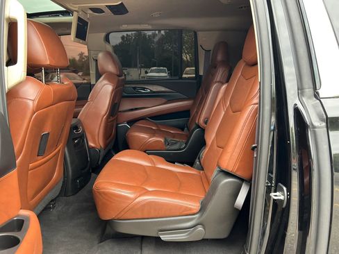 Used 2015 Cadillac Escalade ESV Premium AWD/4WD image 25