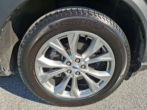 Certified 2023 Ford Explorer XLT w/ Equipment Group 202A image 8