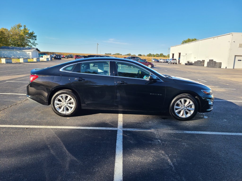 Used 2025 Chevrolet Malibu LT FWD image 8