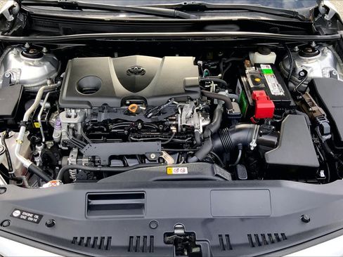 Used 2019 Toyota Camry XSE FWD image 31