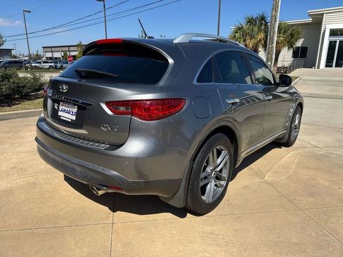 Used 2016 INFINITI QX70 2WD w/ Premium Package image 9