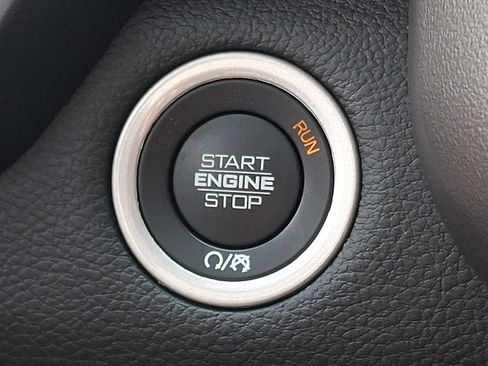 Used 2023 RAM 1500 Big Horn AWD/4WD image 24