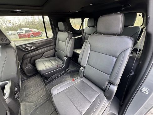 Used 2024 Chevrolet Suburban LT w/ LT Signature Plus Package image 15