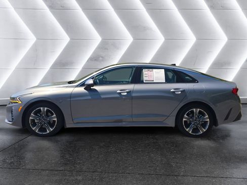 Used 2022 Kia K5 EX w/ EX Premium Package FWD image 2