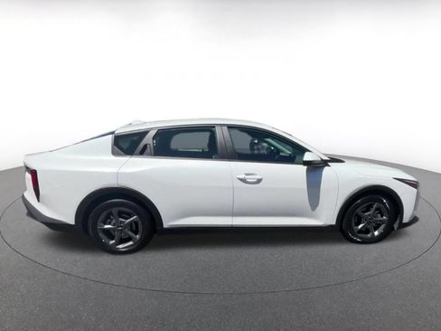 Used 2025 Kia K4 FWD image 16