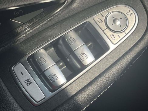 Used 2021 Mercedes-Benz C 300 Sedan image 28