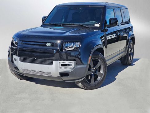 New 2024 Land Rover Defender 110 SE image 1