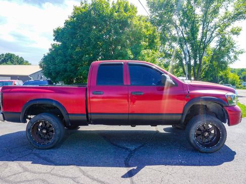 Used 2006 Dodge Ram 2500 Truck Laramie AWD/4WD image 2