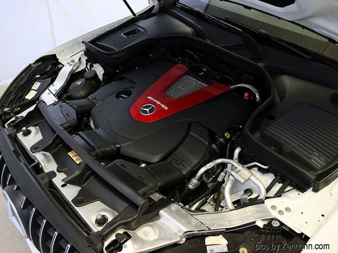 Used 2022 Mercedes-Benz GLC 43 AMG AMG GLC 43 image 41