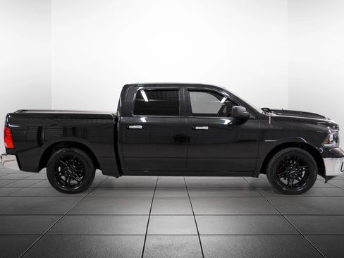 Used 2017 RAM 1500 Lone Star AWD/4WD image 7