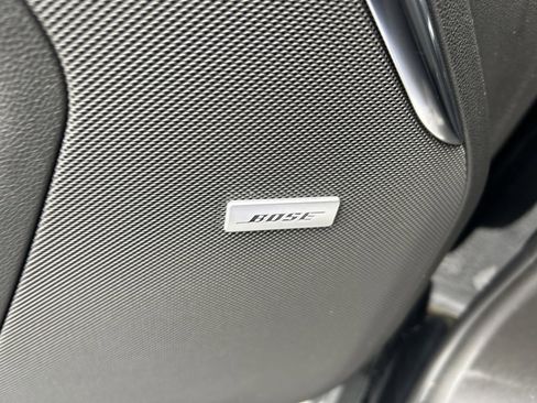 Used 2022 GMC Yukon XL Denali image 39