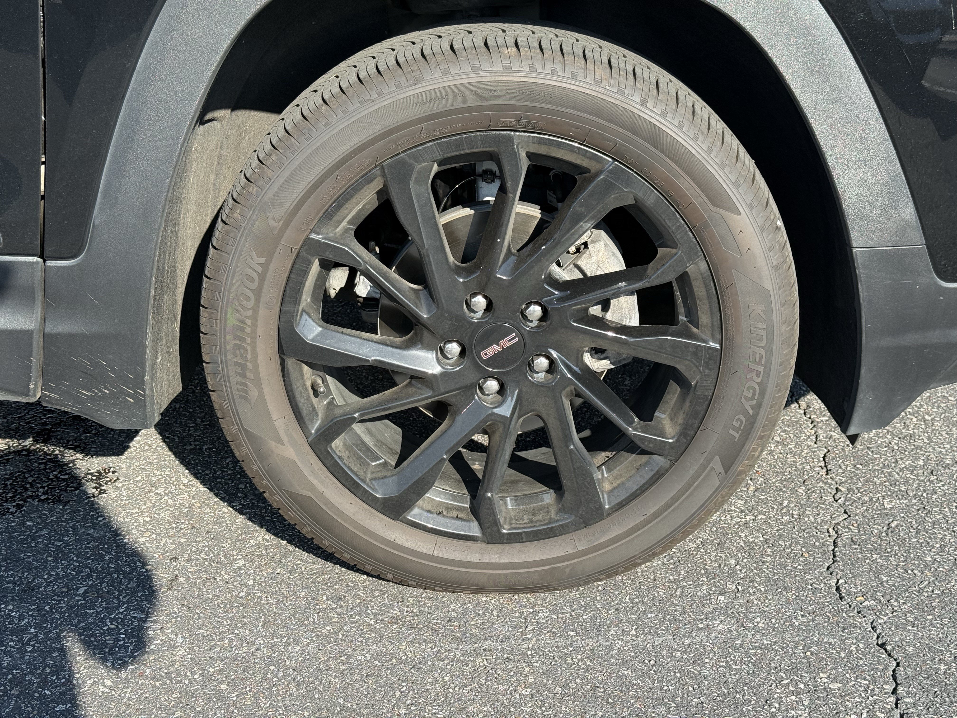 Used 2024 GMC Terrain SLT w/ Elevation Edition AWD/4WD image 13