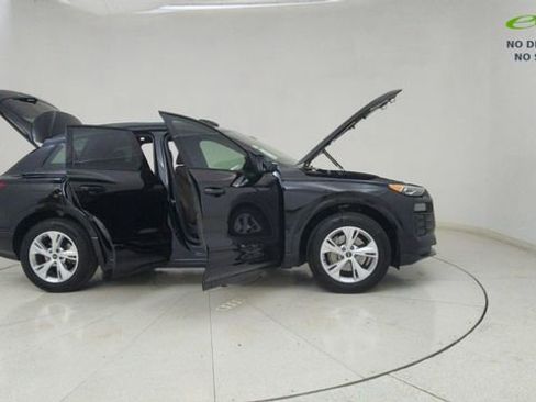 Used 2025 Audi Q6 e-tron Premium w/ Convenience Package RWD image 68