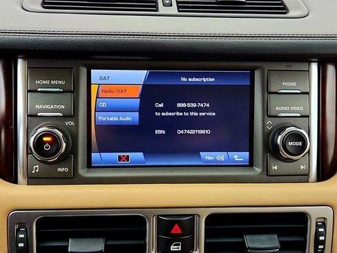 Used 2012 Land Rover Range Rover HSE AWD/4WD image 19