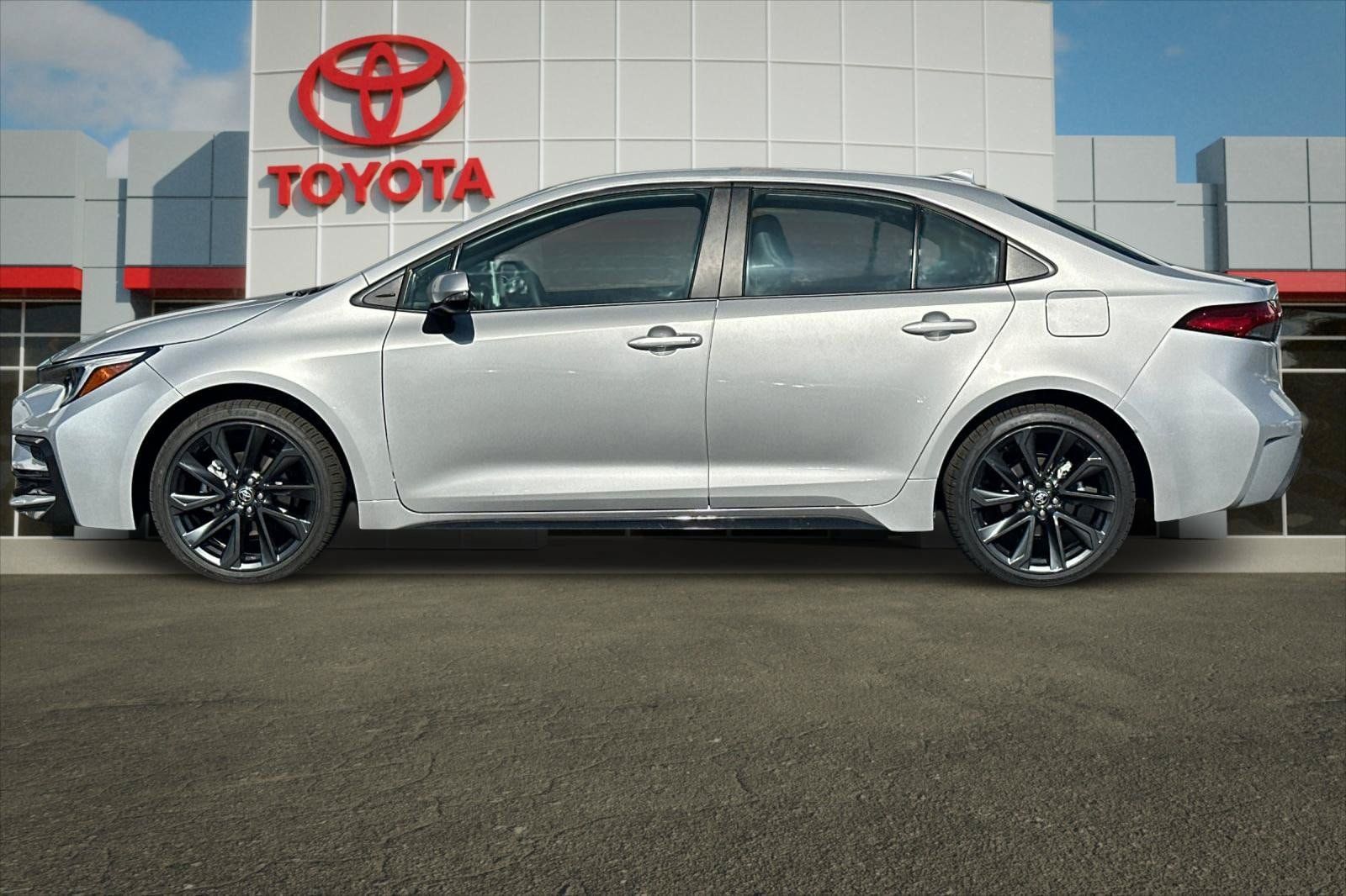 Certified 2026 Toyota Corolla XSE FWD image 6