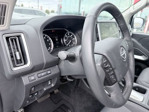 Certified 2025 Nissan Frontier SV w/ SV Convenience Package image 17