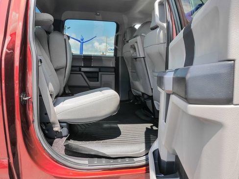 Used 2016 Ford F150 XLT AWD/4WD image 11