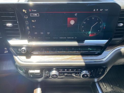 Used 2023 GMC Sierra 1500 Elevation w/ Elevation Premium Package AWD/4WD image 13