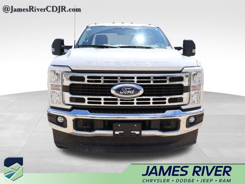Used 2023 Ford F350 XLT w/ FX4 Off-Road Package AWD/4WD image 6