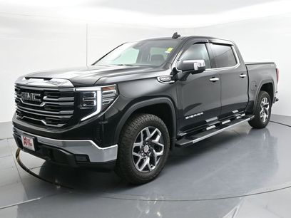 Certified 2022 GMC Sierra 1500 SLT w/ SLT Convenience Package
