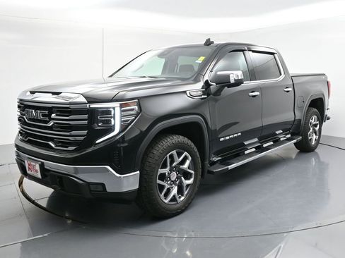 Certified 2022 GMC Sierra 1500 SLT w/ SLT Convenience Package AWD/4WD image 1