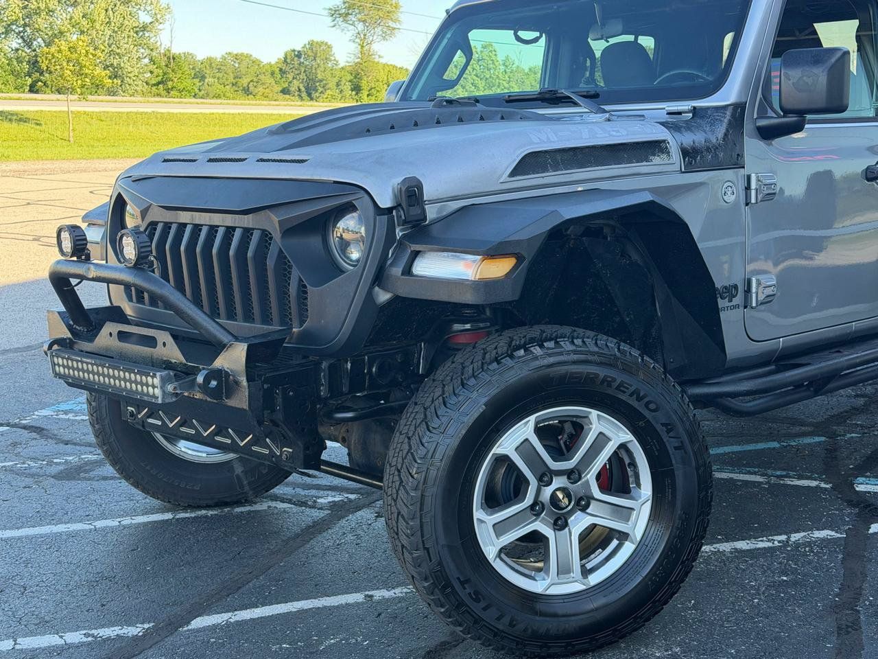 Used 2020 Jeep Gladiator Sport w/ Quick Order Package 24S AWD/4WD image 2