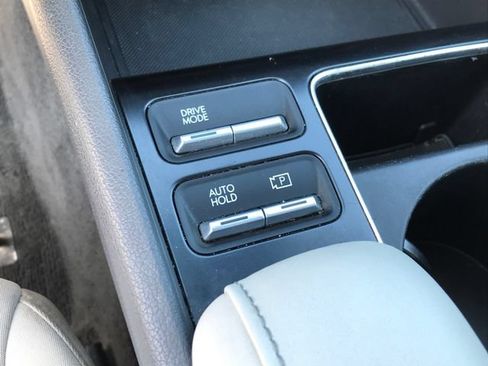 Used 2025 Hyundai Sonata SEL FWD image 9