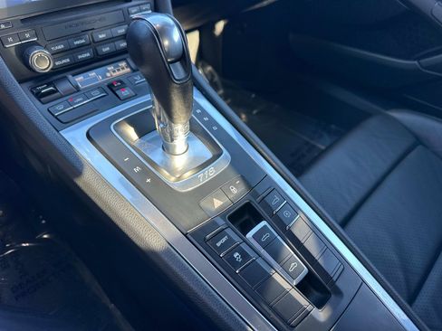 Used 2017 Porsche 718 Boxster image 26