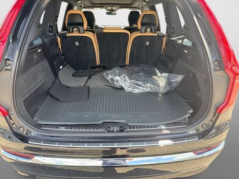 Used 2024 Volvo XC90 B6 Ultimate AWD/4WD image 24