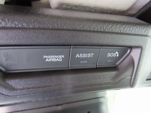 New 2025 Jeep Gladiator Willys image 14