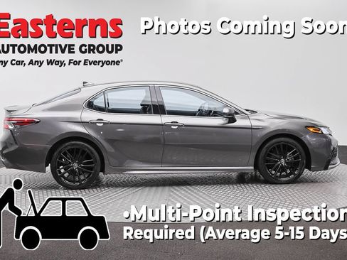 Used 2023 Toyota Camry XSE FWD image 4