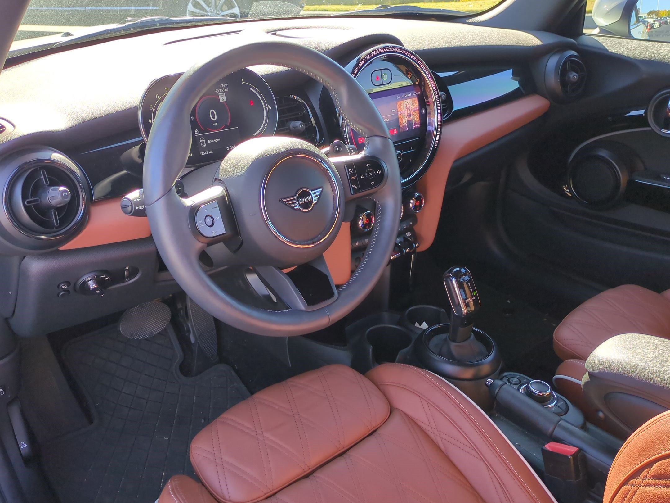 Used 2024 MINI Cooper S w/ Signature Upholstery Package FWD image 28
