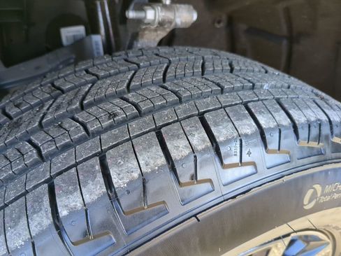 New 2026 Jeep Grand Cherokee Laredo image 27