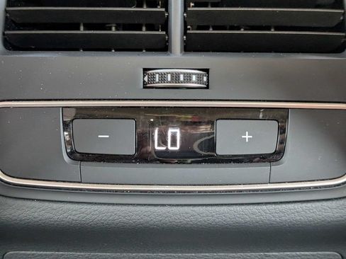 Used 2020 Audi A4 2.0T Premium w/ Convenience Package FWD image 15