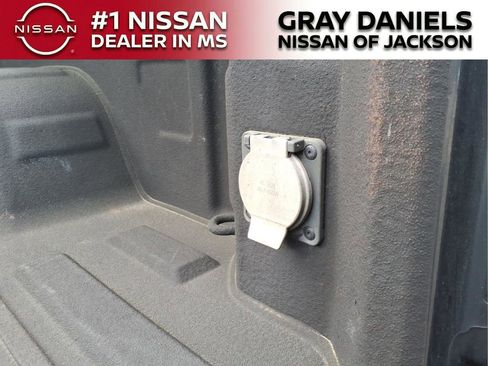 Used 2021 Chevrolet Silverado 1500 LTZ w/ Z71 Off-Road Package image 8