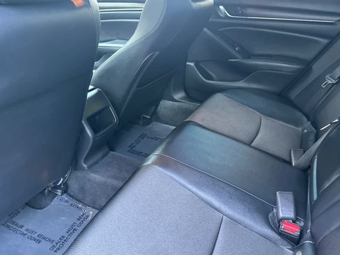 Used 2020 Honda Accord Sport image 4
