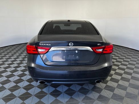 Used 2017 Nissan Maxima 3.5 SL w/ Interior Lighting Package FWD image 6
