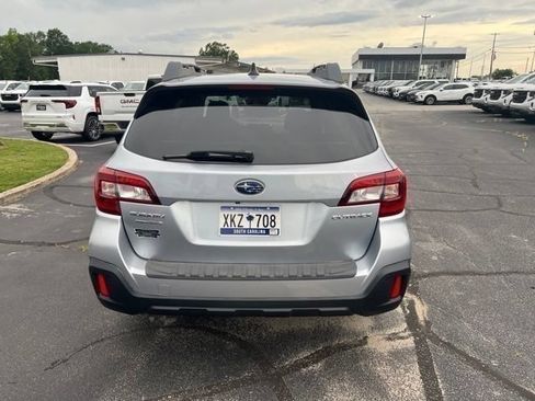 Used 2018 Subaru Outback 2.5i Premium AWD/4WD image 5