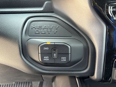 New 2026 RAM 3500 Laramie AWD/4WD image 17