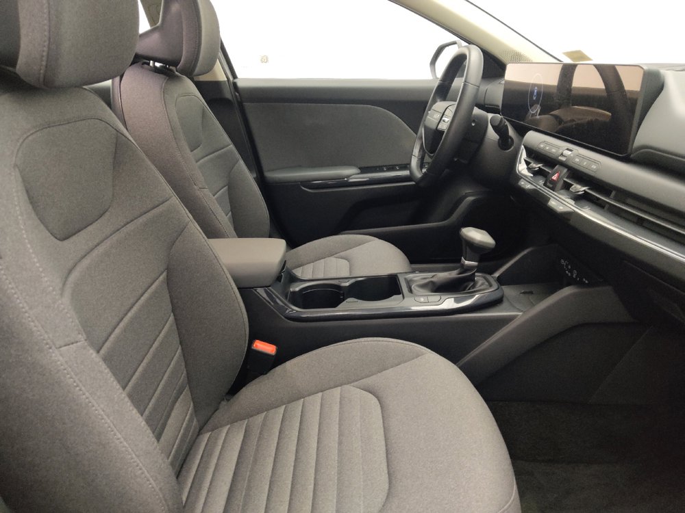 Used 2025 Kia K4 EX FWD image 21