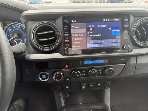 Used 2023 Toyota Tacoma TRD Off-Road image 12