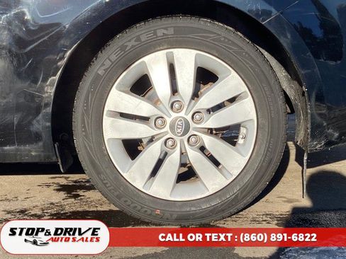 Used 2013 Kia Forte Koup EX image 9