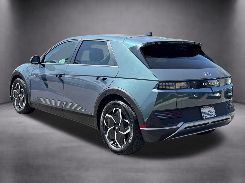 Certified 2024 Hyundai Ioniq 5 SE RWD image 4