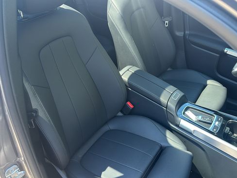 Certified 2026 Mercedes-Benz GLB 250 4MATIC image 22