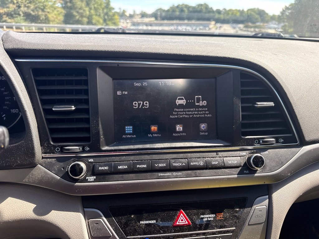 Used 2017 Hyundai Elantra SE FWD image 20