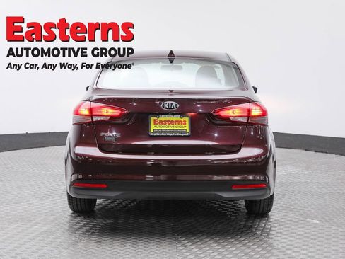 Used 2018 Kia Forte LX w/ LX Popular Package image 6