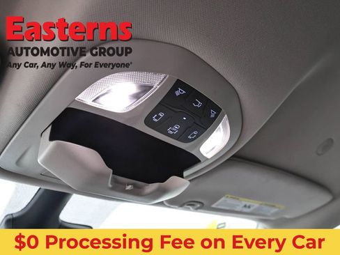 Used 2023 Chrysler Pacifica Touring-L FWD image 21
