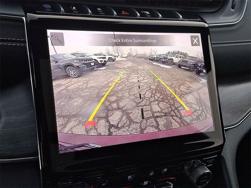 Certified 2023 Jeep Grand Cherokee Overland w/ Luxury Tech Group IV image 15