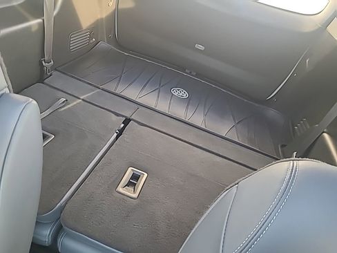 Used 2021 Buick Enclave Essence w/ Sound and Sites Package image 16