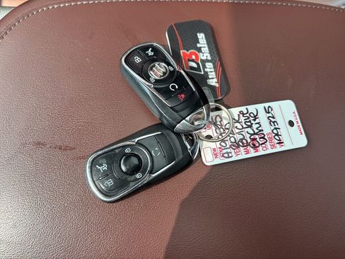 Used 2020 Buick Enclave Avenir w/ Avenir Technology Package image 58